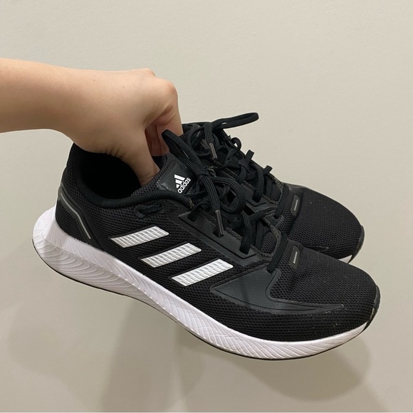 Adidas | Black Sneaker Running Shoes 🖤 - Picture 8 of 10